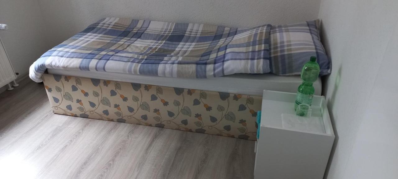 Messe Luxury Room Хановер Екстериор снимка
