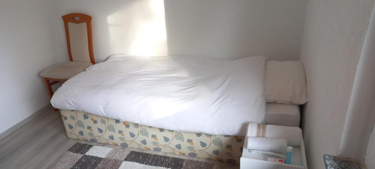 Messe Luxury Room Хановер Екстериор снимка